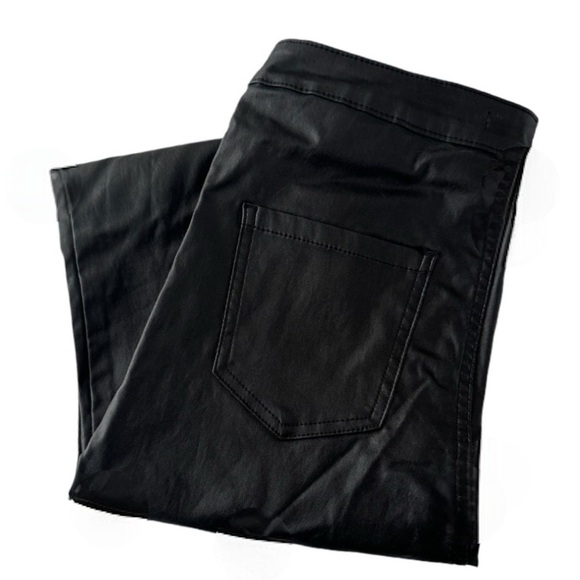 Boohoo High Waist Matte Faux Leather Pants - Picture 6 of 7